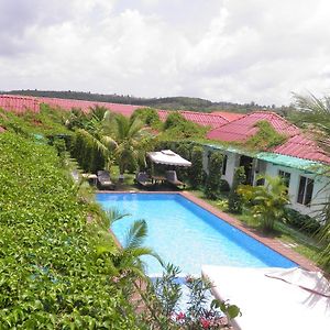 White Boutique Hotel And Residences